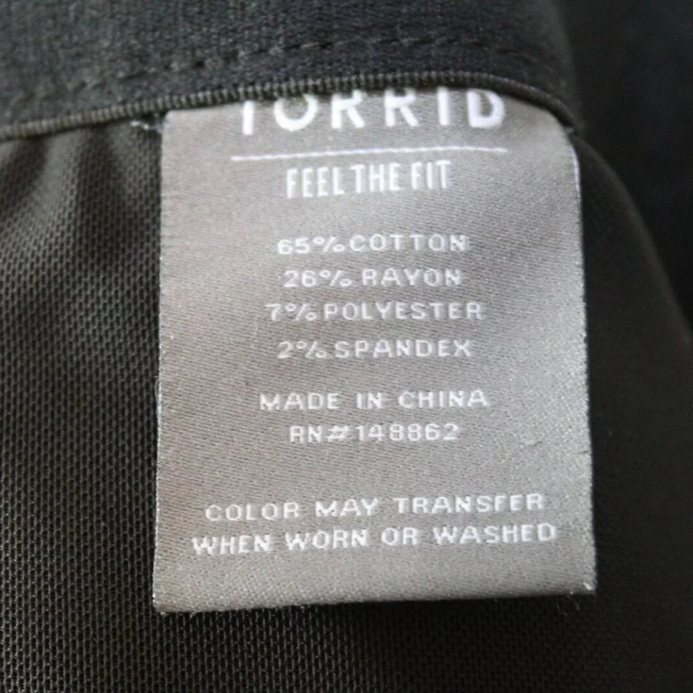Torrid Bombshell Stretch Skinny Jeans Black Distressed Plus Size 20 Short H13228 - Picture 9 of 12